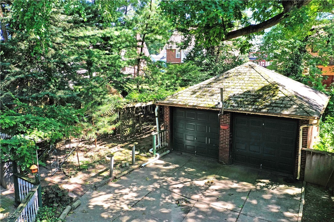 Property Photo: 437 Madera Avenue OH 44504