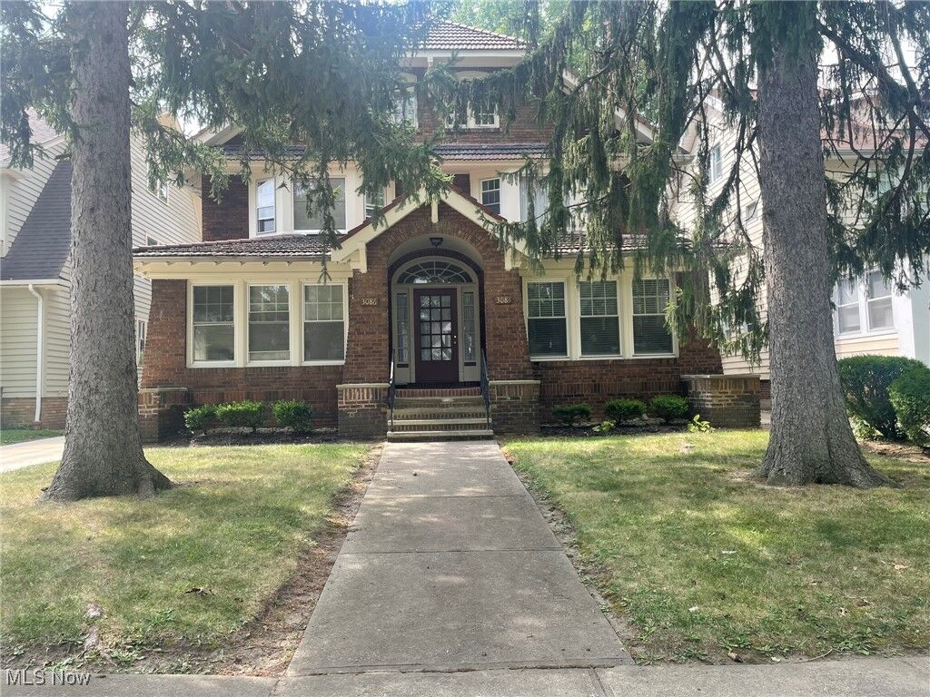 Property Photo:  3084 E. Derbyshire Road E  OH 44118 