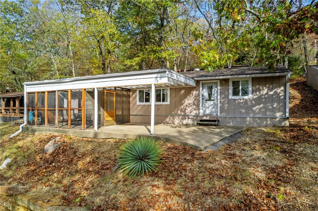 Property Photo: 21548 Walnut Street AR 72732