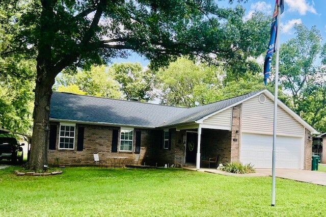 Property Photo:  106 Pleasant Street  AR 72774