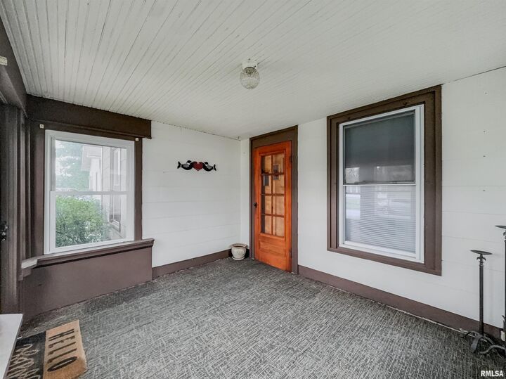 Property Photo:  616 N 9th Street  IL 62948 