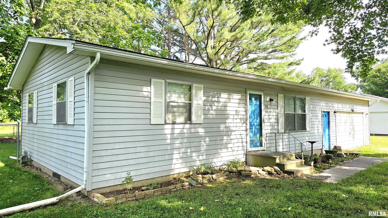Property Photo:  708 N 20th Street  IL 62948 