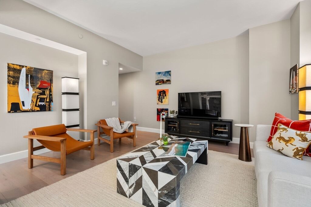 Property Photo:  100 Lovejoy Wharf 11K  MA 02114 