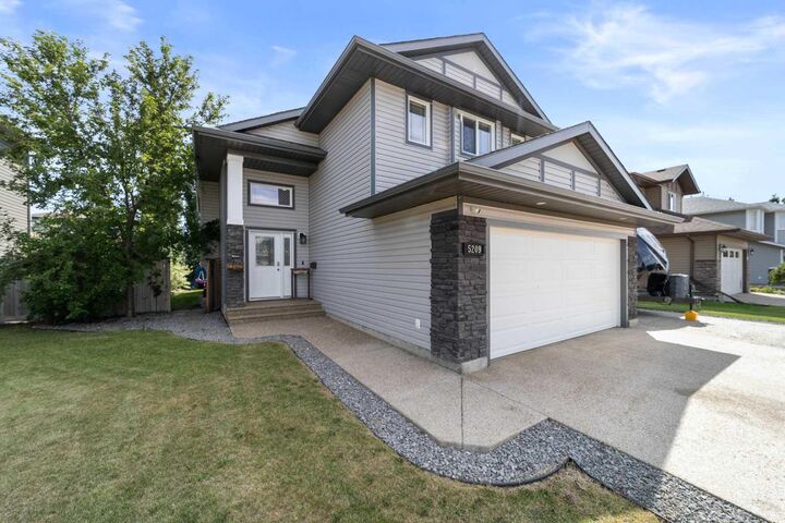 Photo de la propriété:  5209 33A Avenue  AB T4V 4E2 