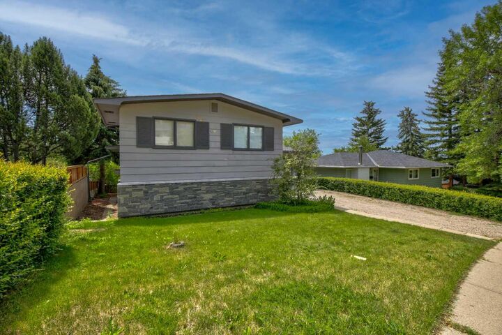 Property Photo:  2739 Chalice Road NW  AB T3G 3M1 