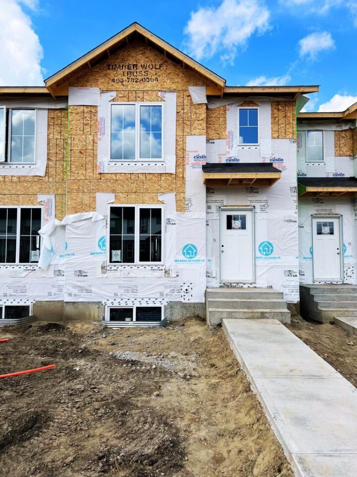 10 Anna Close  Blackfalds AB T4M 0N1 photo