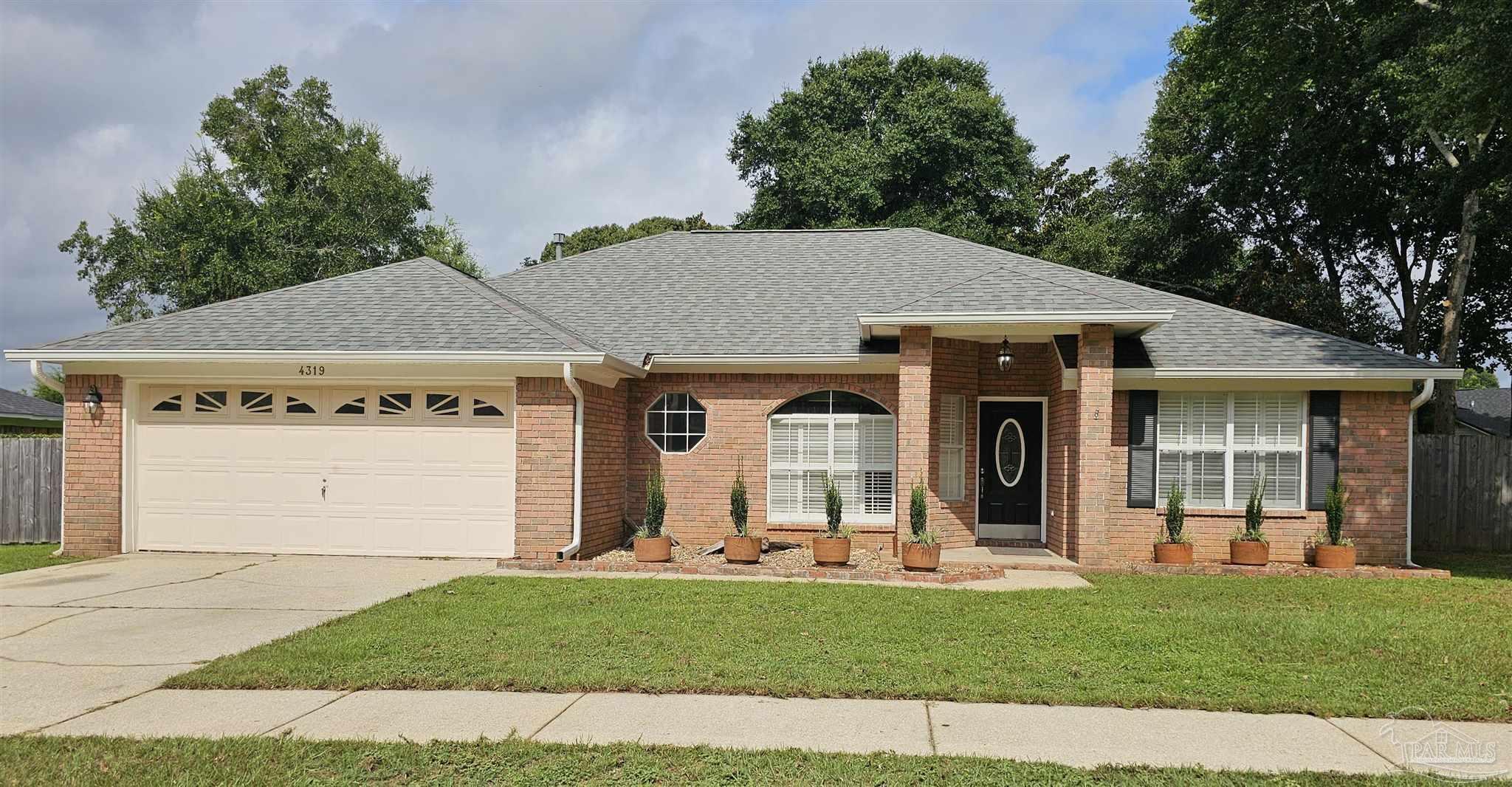 Property Photo: 4319 Bayou Ridge Dr FL 32571
