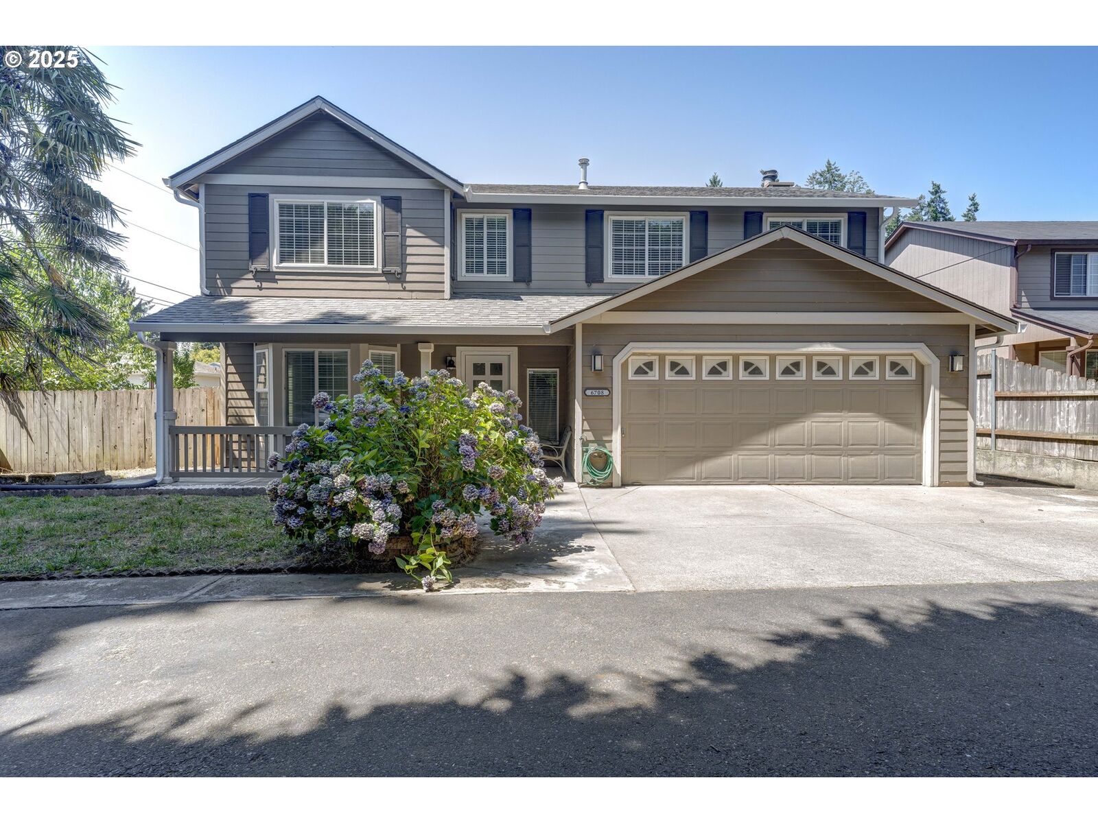 Property Photo:  6708 NE 2nd Pl  WA 98665 