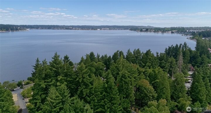 Property Photo: 4712 NE 100th WA 98125