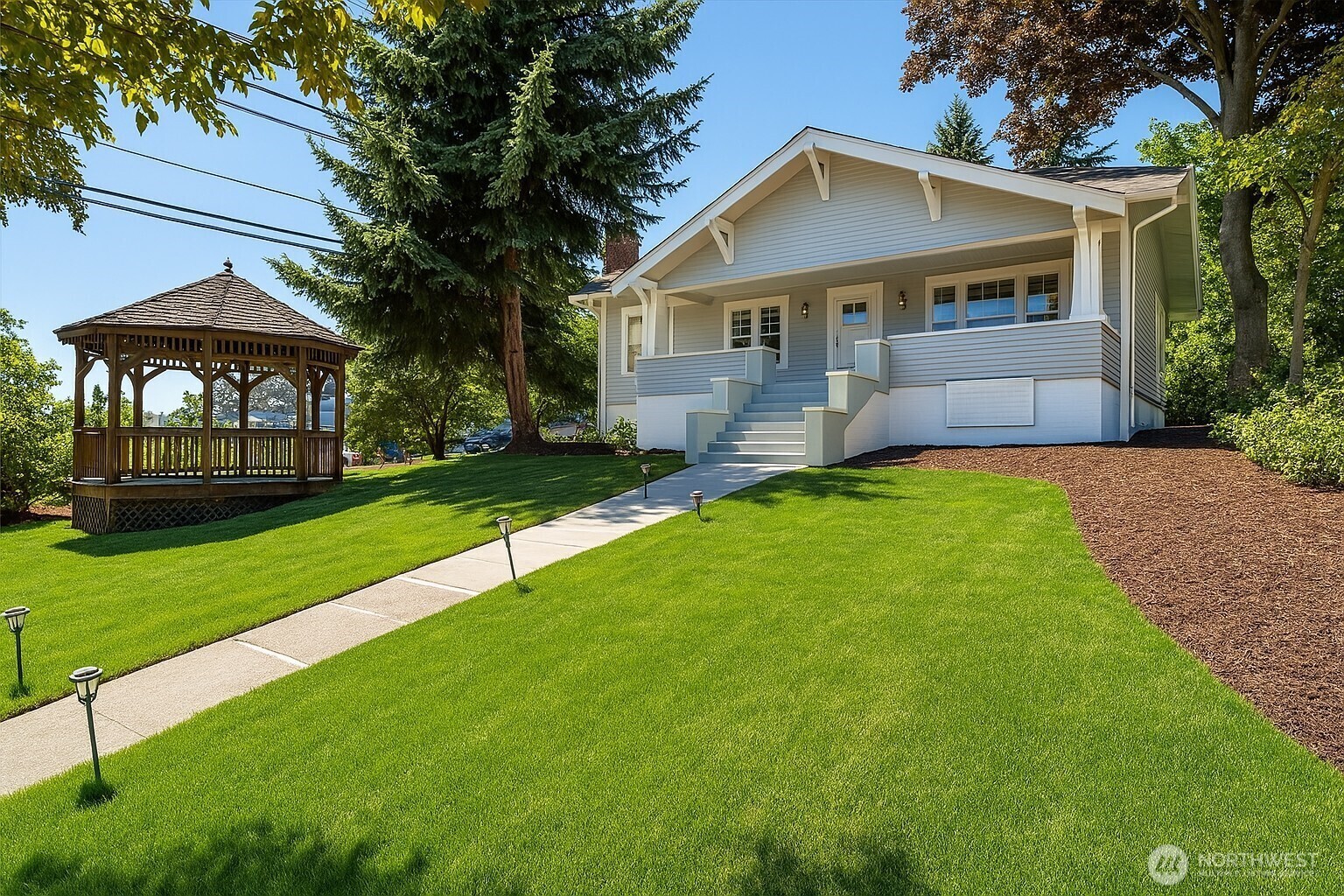 Property Photo:  3630  Lombard Ave  WA 98201 