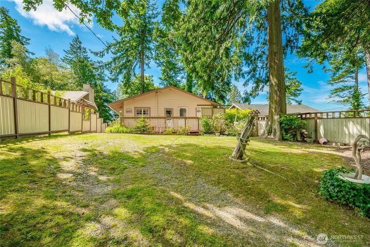 5045  Maple Street  Blaine WA 98230 photo