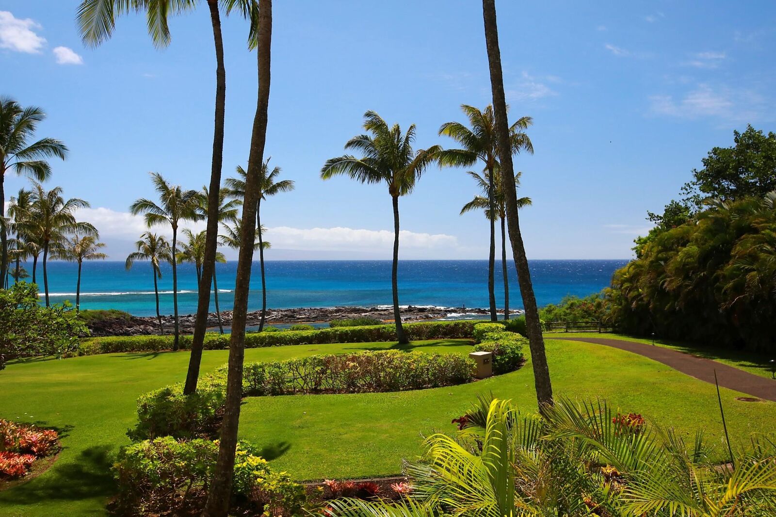 Property Photo:  1 Bay Dr 2202  HI 96761 