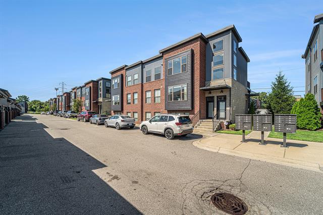 1220 Diamond Court A  Royal Oak MI 48067 photo