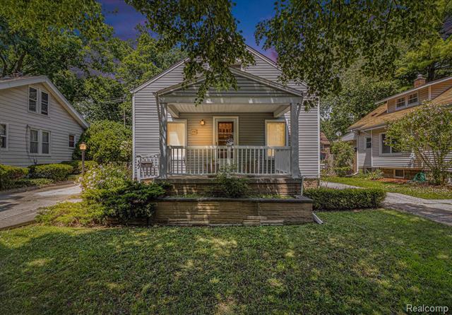 Property Photo: 39 Woodward Heights Boulevard MI 48069