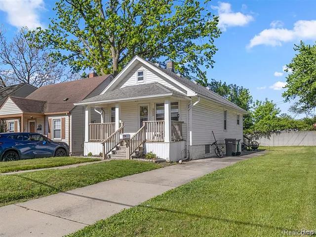 Property Photo: 2050 Cornell Street MI 48124