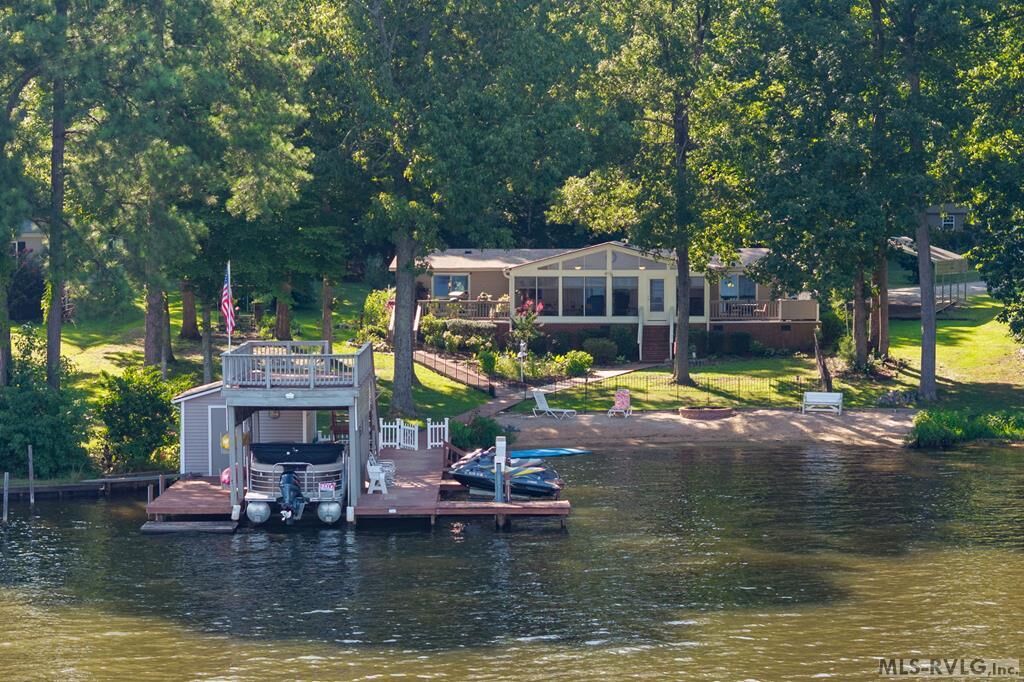 Property Photo:  156 E Cove Dr  NC 27551 