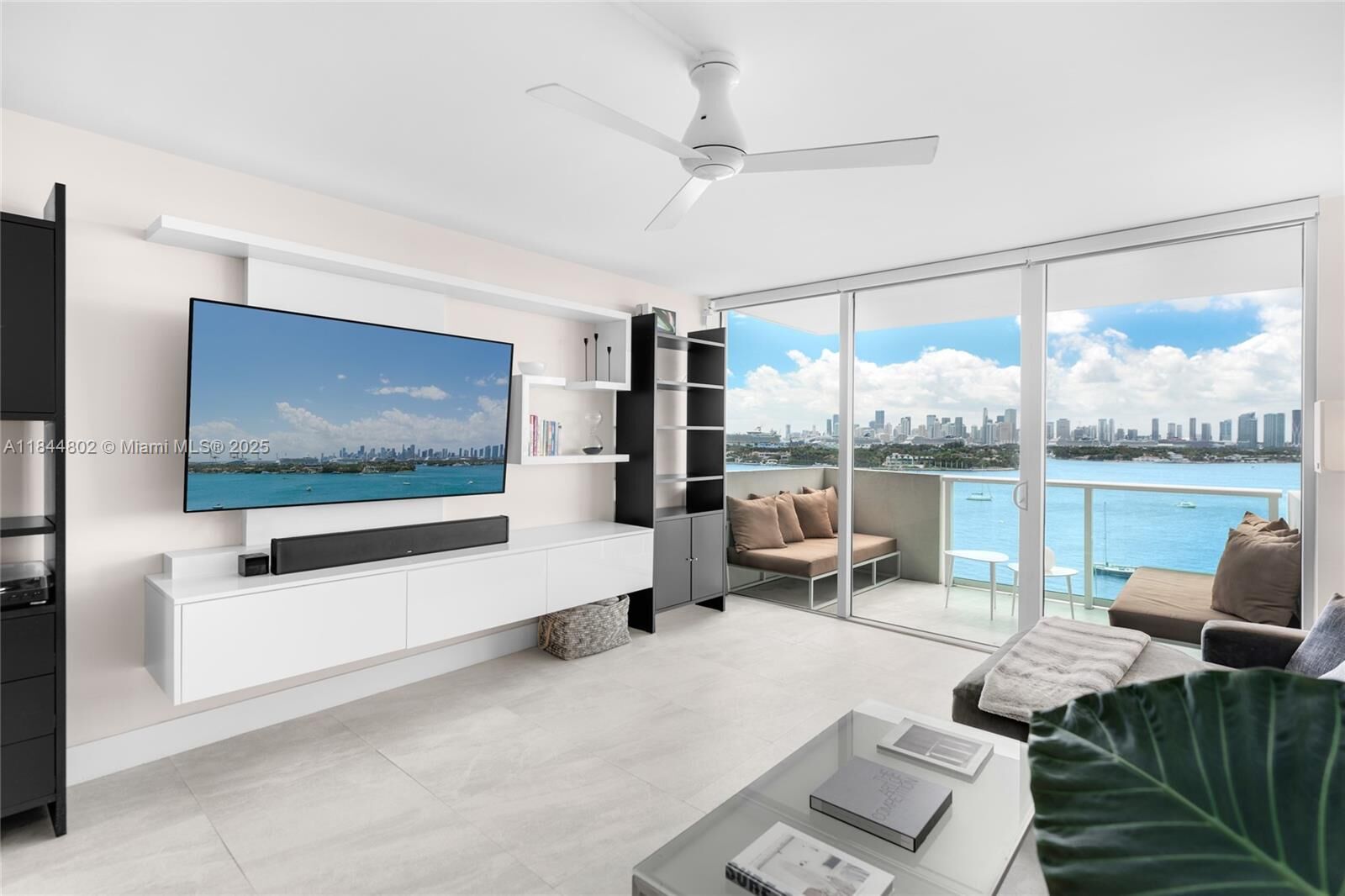 Property Photo: 1200 West Ave 1126 FL 33139