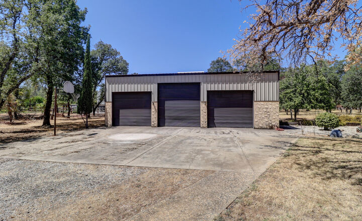Property Photo: 13074 Fernie Way CA 96003