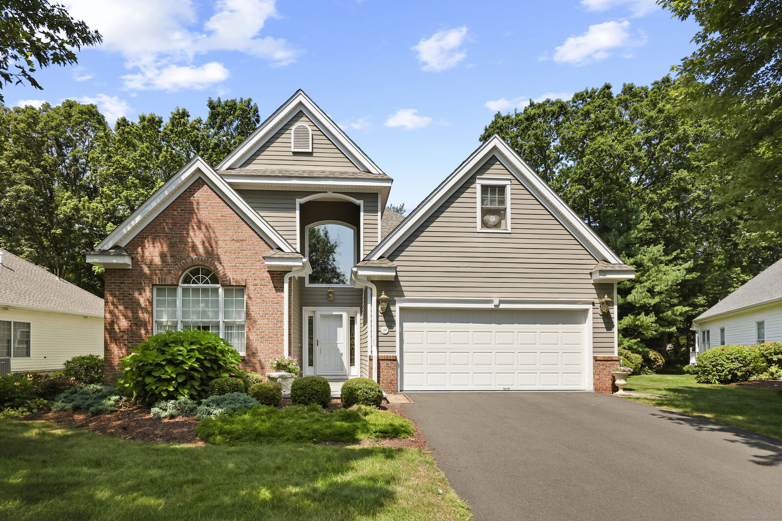 Property Photo:  19 Worthington Drive 19  CT 06032