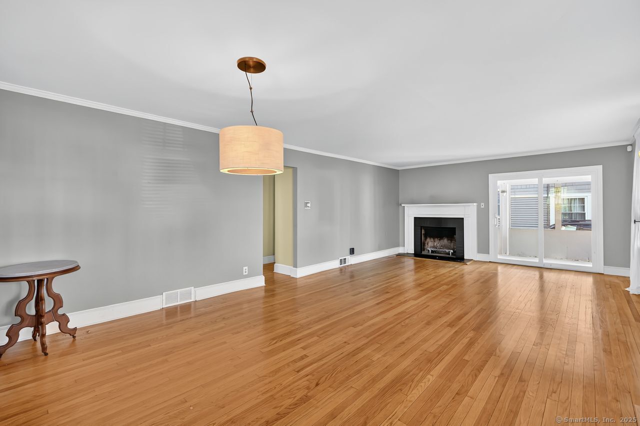 Property Photo:  13 Millwood Street  CT 06460 