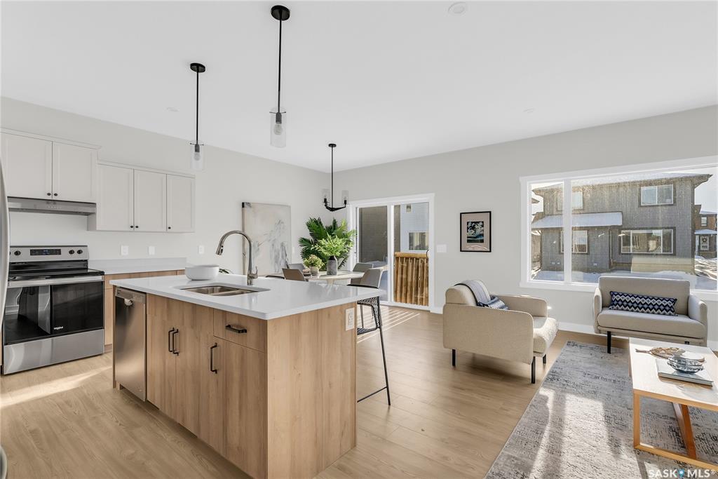 Property Photo: 350 Katz Avenue SK S7V 1Y6