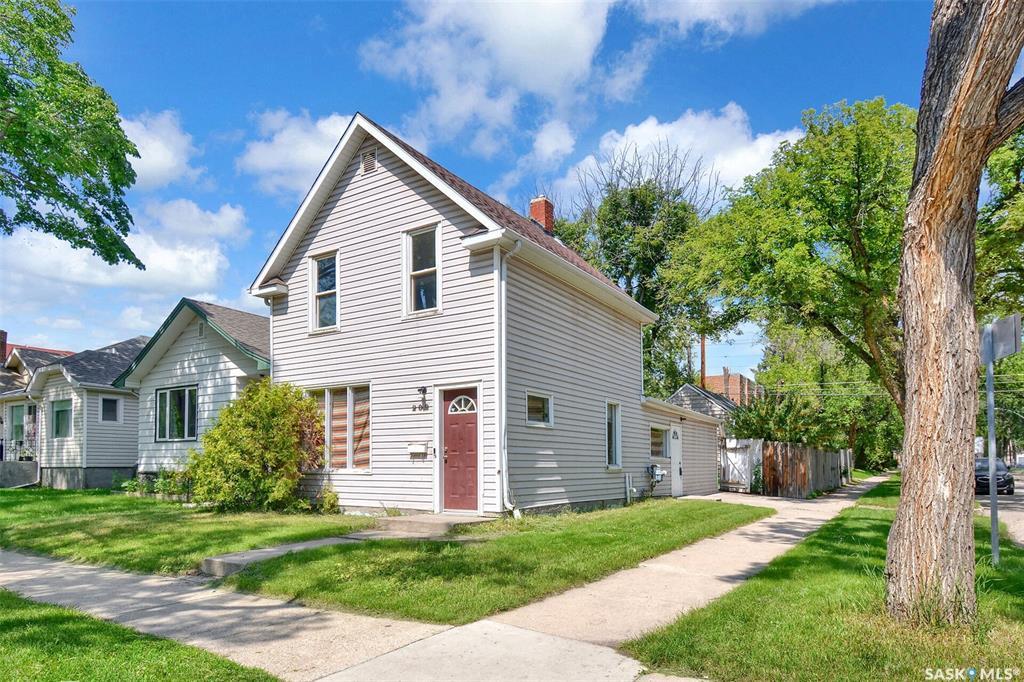Photo de la propriété: 202 32nd Street W SK S7L 0S4