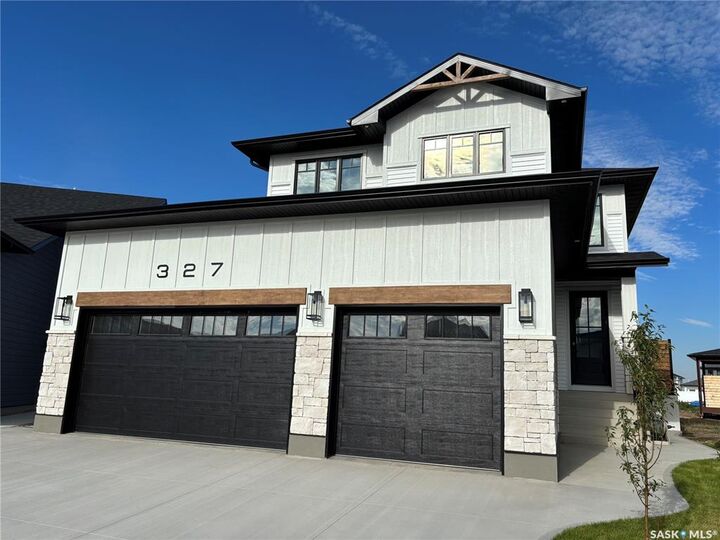 327 Woolf Bay  Saskatoon SK S7W 1E5 photo