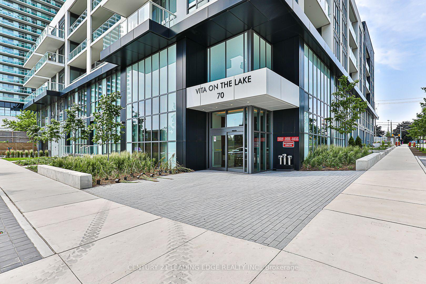 Property Photo: 70 Annie Craig Drive 4605 ON M8V 0C5