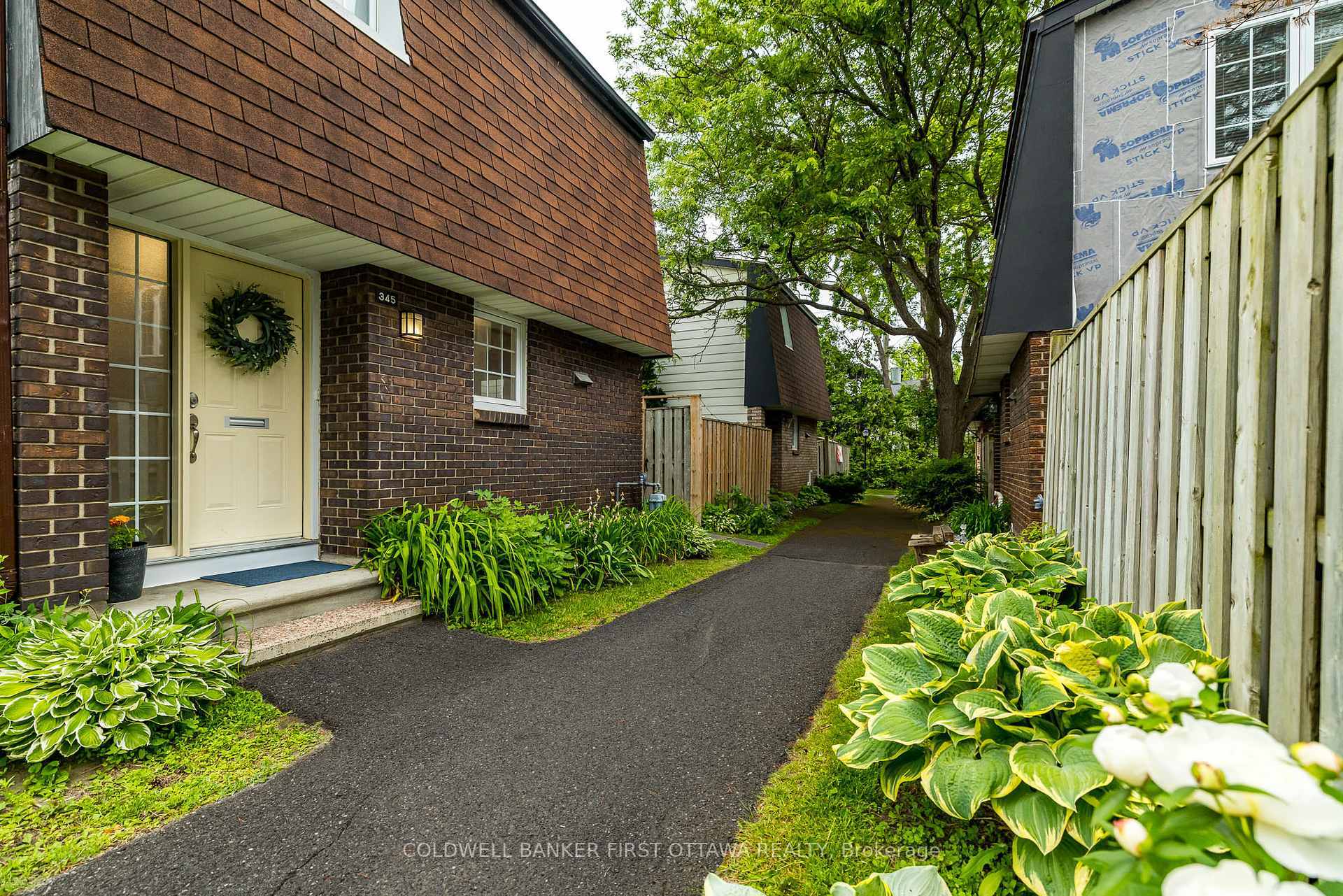 345 Kintyre Private  Mooneys Bay - Carleton Heights and Area ON K2C 3M6 photo