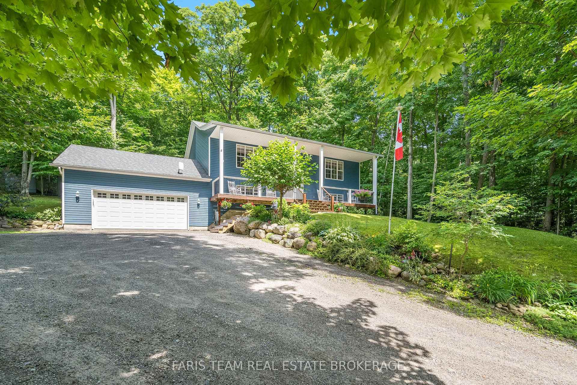 Property Photo:  85 Farlain Lake Road E  ON L9M 0B5 