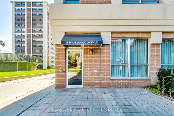 Property Photo: 15 Maplewood Avenue 302 ON M6C 4B4