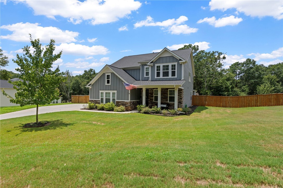 Property Photo: 729 Stringer Road SC 29627