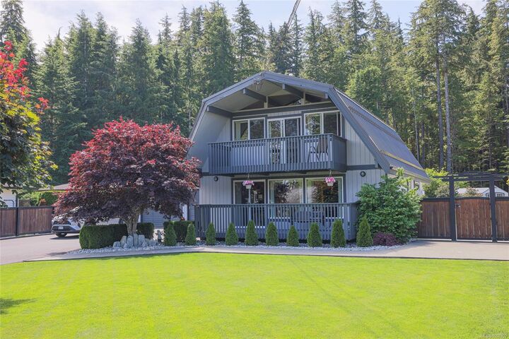 5830 Beaver Harbour Rd  Port Hardy BC V0N 2P0 photo