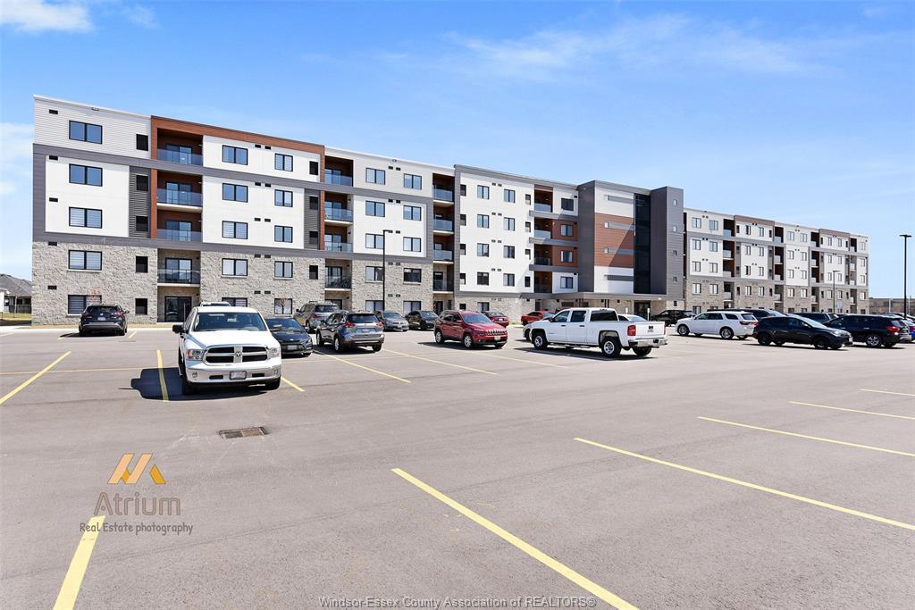 Property Photo:  2550 Sandwich West Parkway 110  ON N9H 0N4 