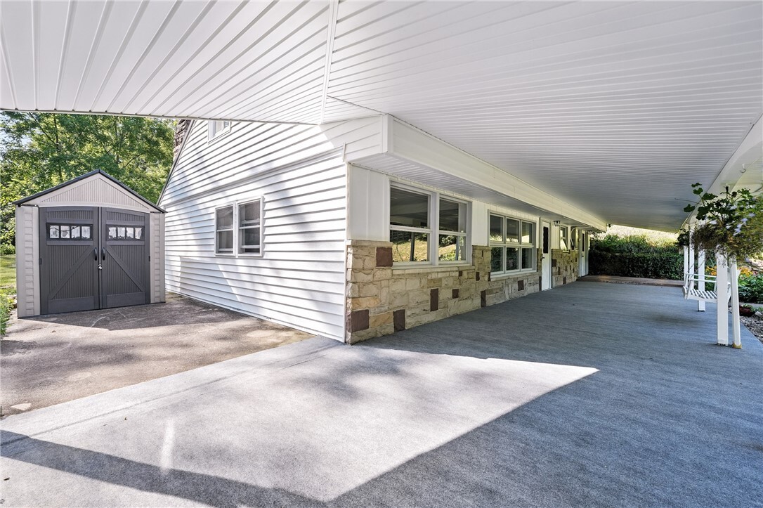 Property Photo:  280 Rockdale Rd  PA 16002 
