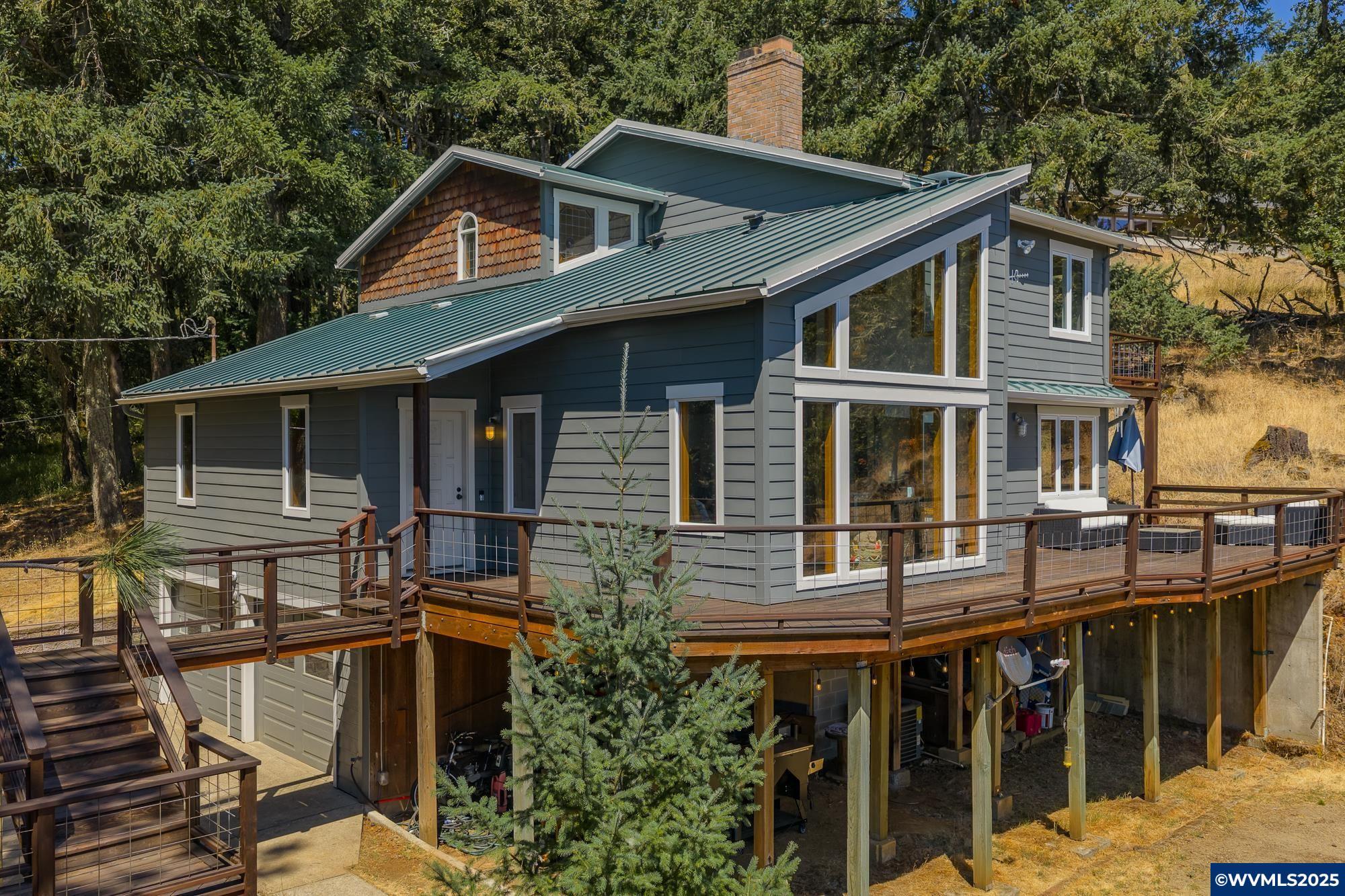 Property Photo:  34935 Northernwood Dr  OR 97327 