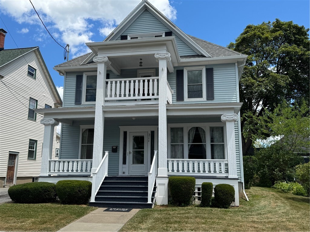 Property Photo:  211 S West Street  NY 14456 