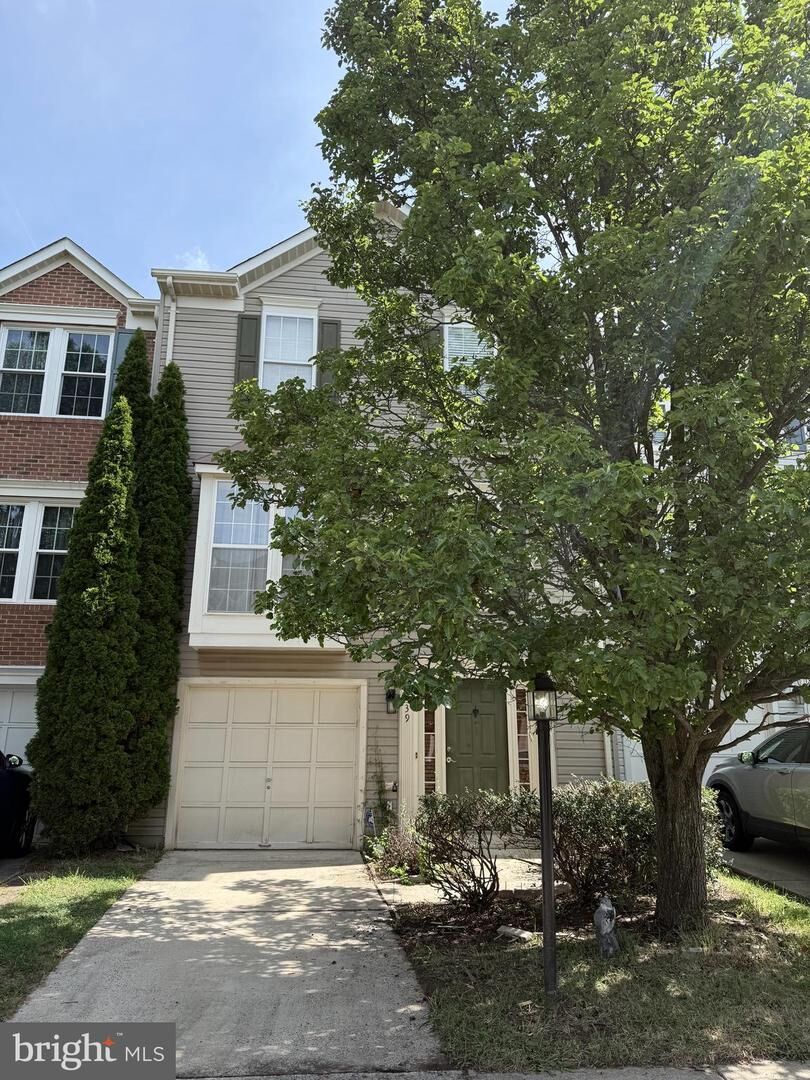 Property Photo: 2539 Banshire Drive VA 20171