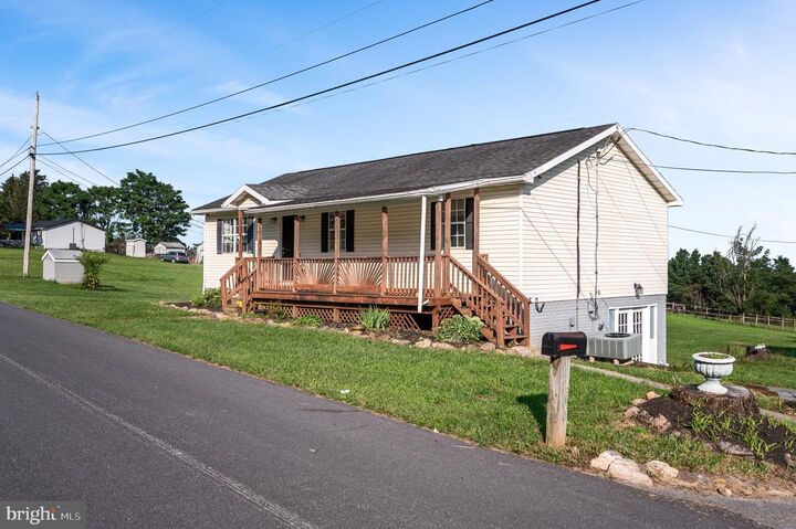 Property Photo:  1100 Loop Rd  WV 25420 