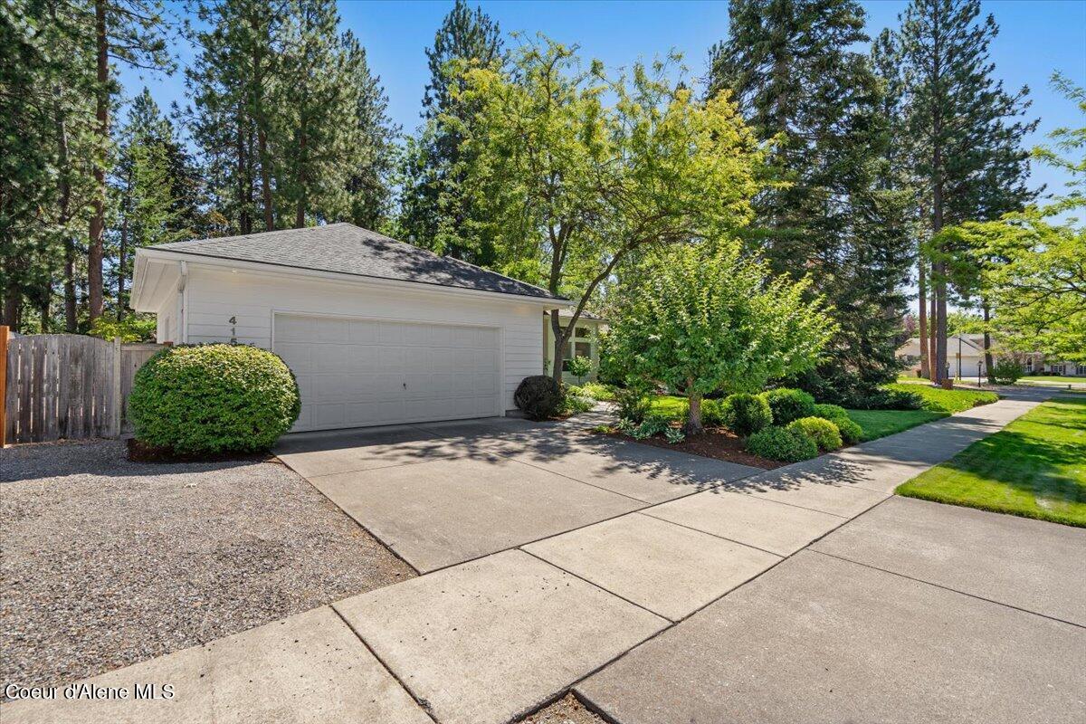 Property Photo:  415 S Glenwood Dr  ID 83854 
