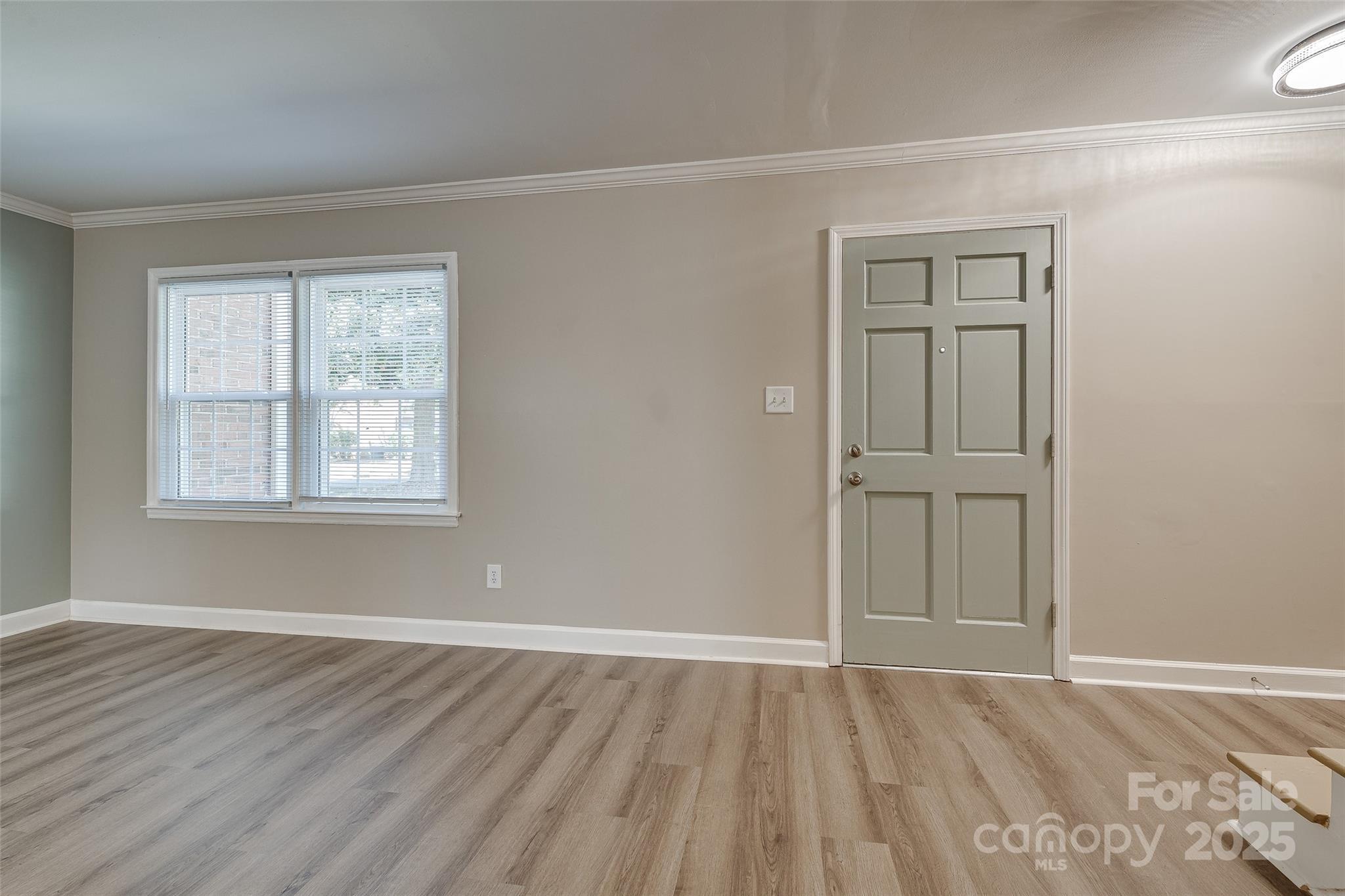 Property Photo: 4705 Old Lantern Way NC 28212