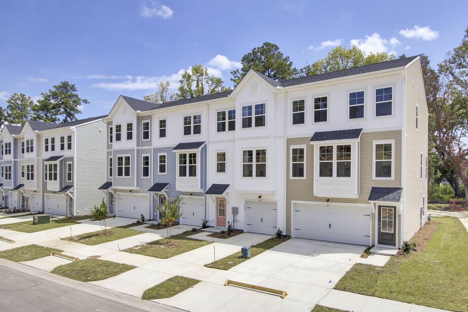 Property Photo:  404 Caledon Court  SC 29455 