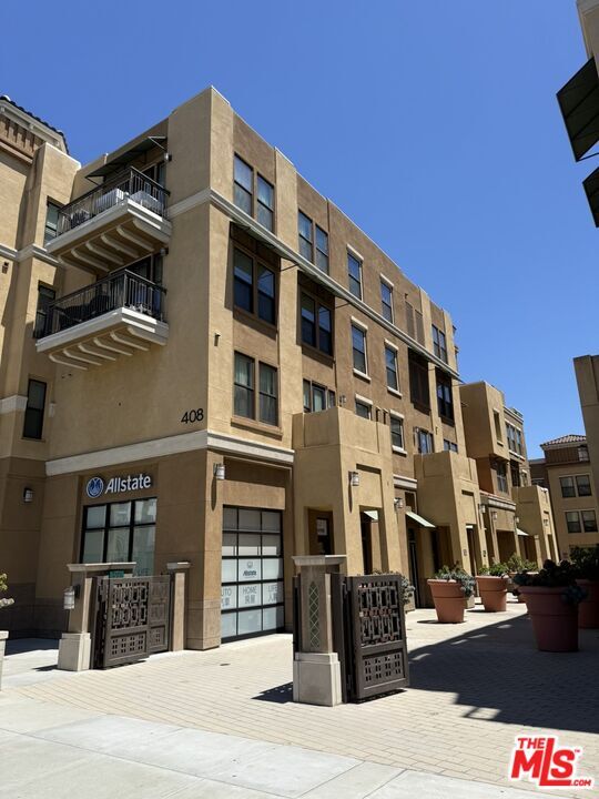 Property Photo: 408 W Main St CA 91801