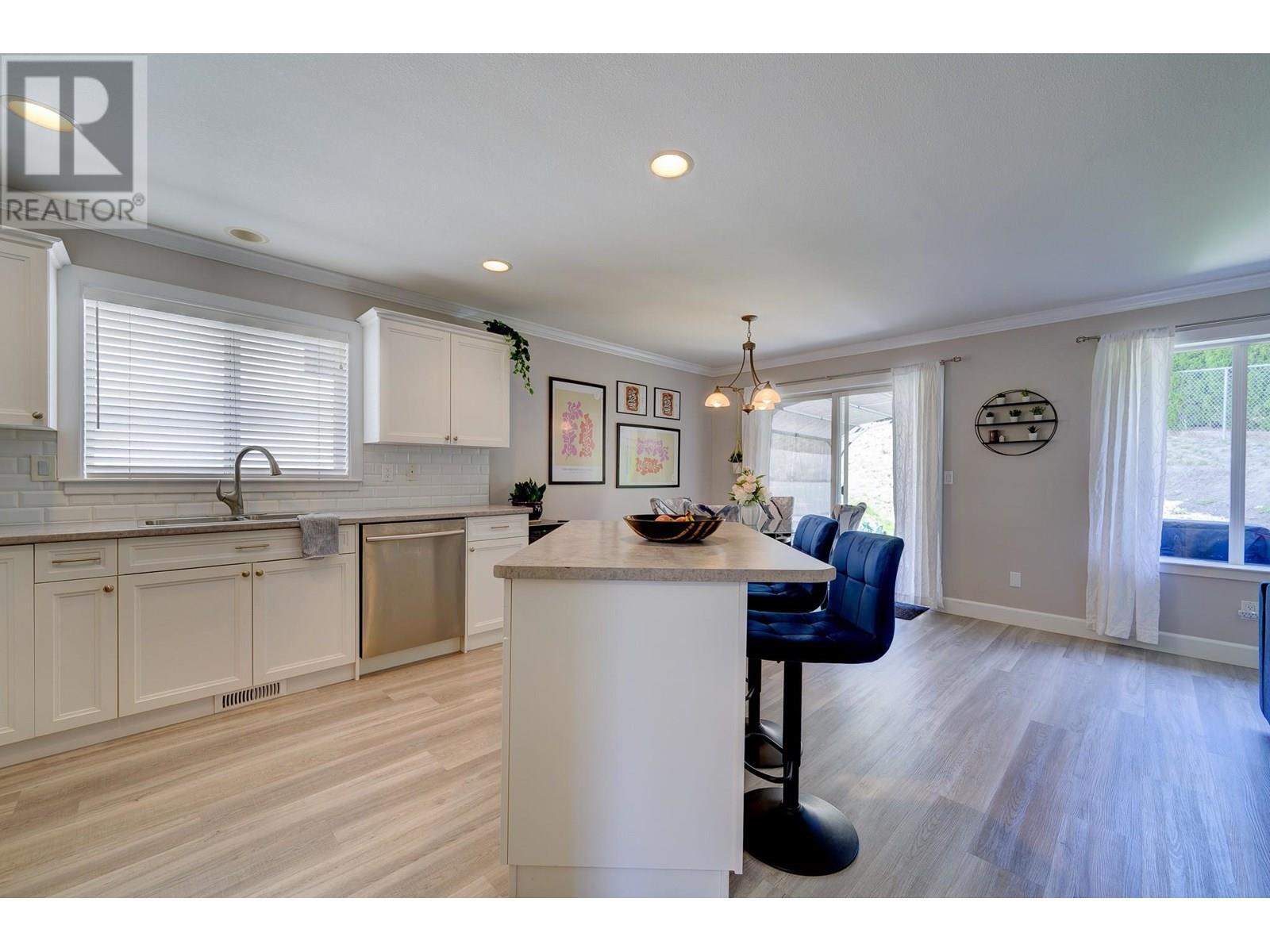 Property Photo: 1940 Hillside Drive 33 BC V2E 2T3