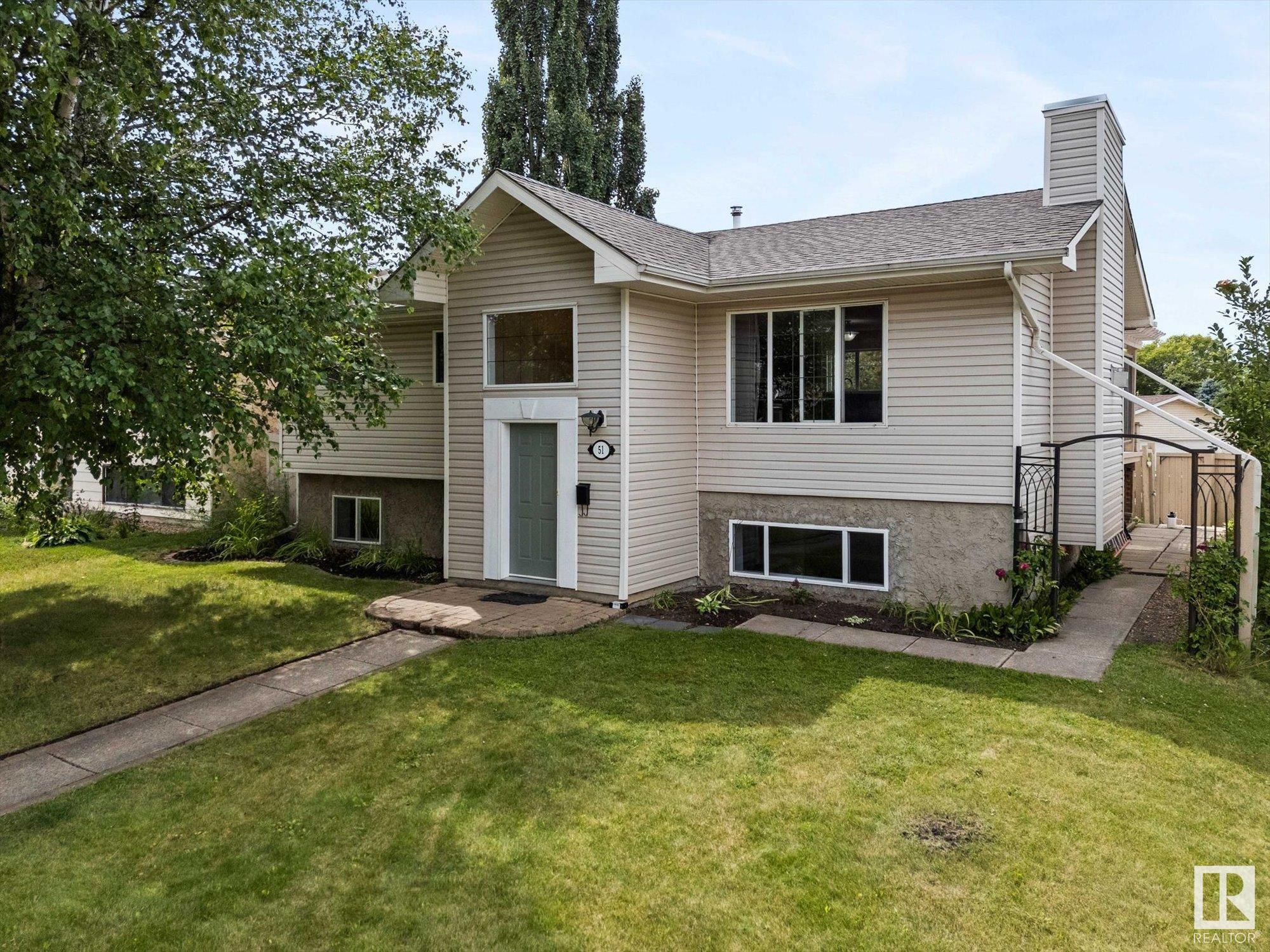 51 West Terrace Place  Spruce Grove AB T7X 1T4 photo