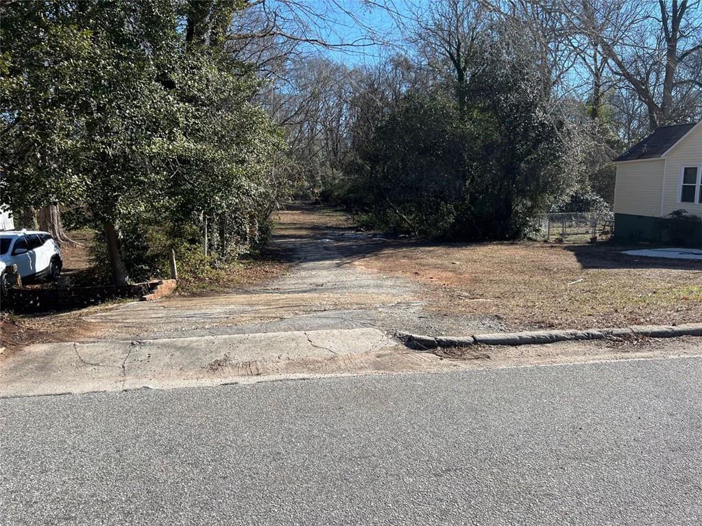 Property Photo: 14 Hamilton Bohannon Drive GA 30263
