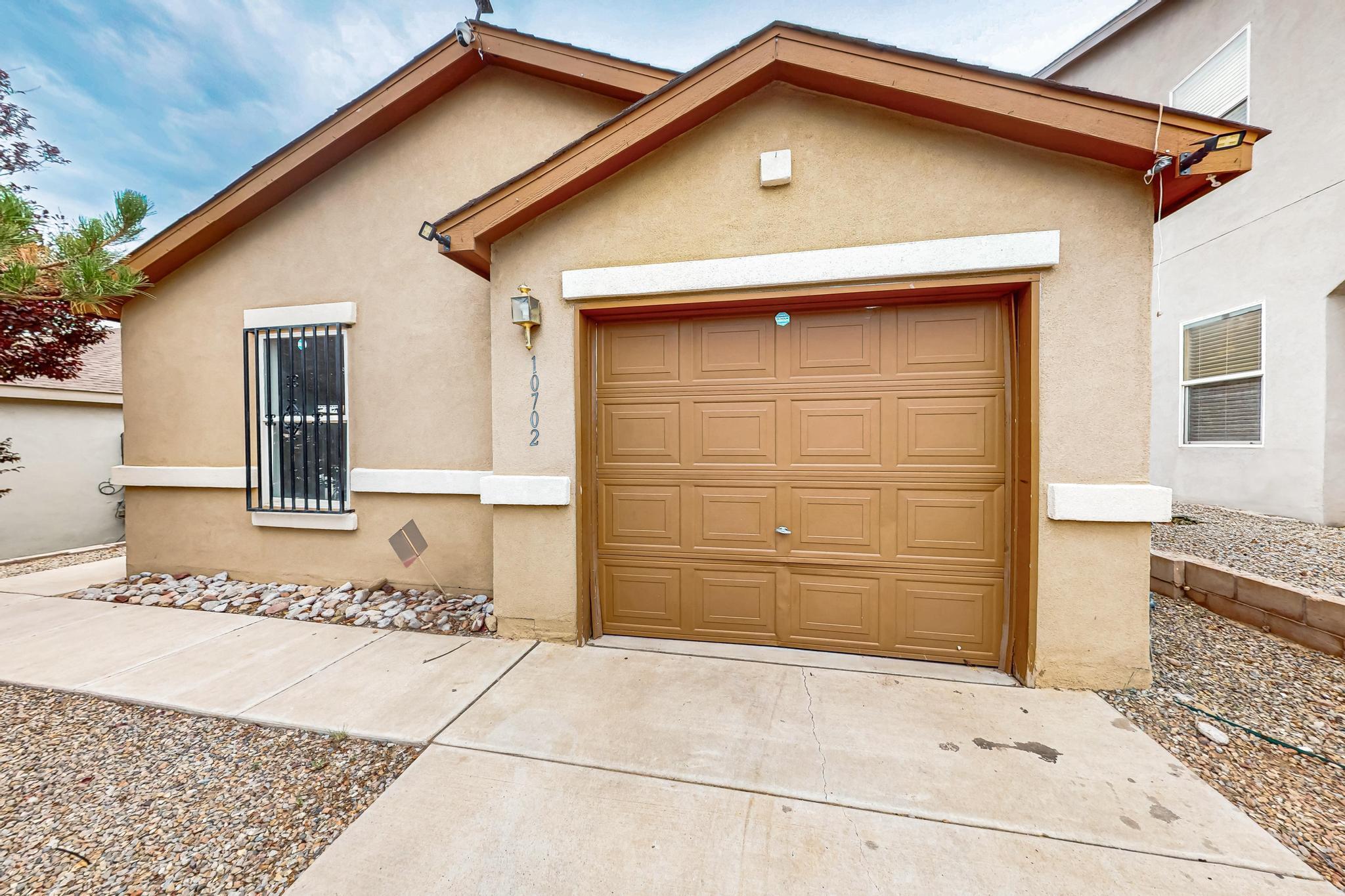 Property Photo: 10702 Gentry Lane SW NM 87121