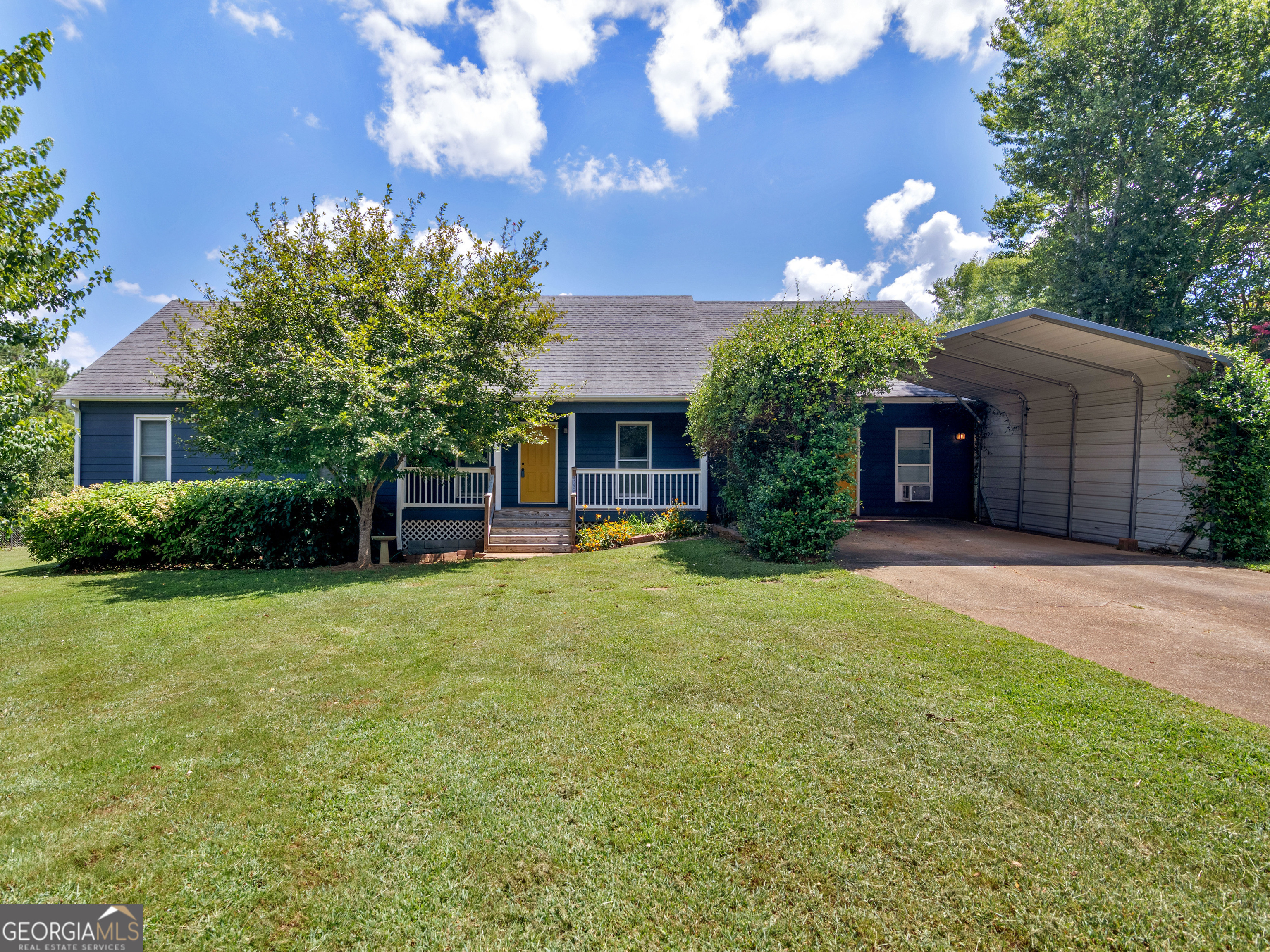 Property Photo: 160 Crown Drive GA 30253