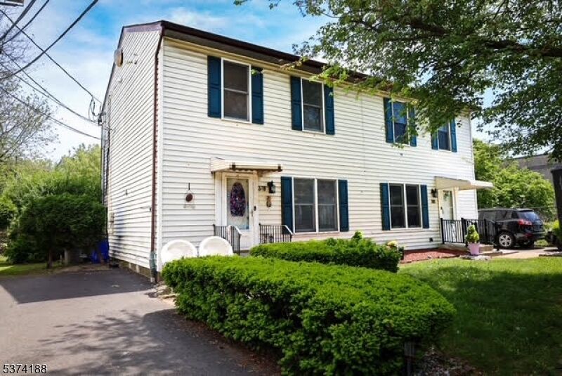 Property Photo: 378 Littleton Ave NJ 07103