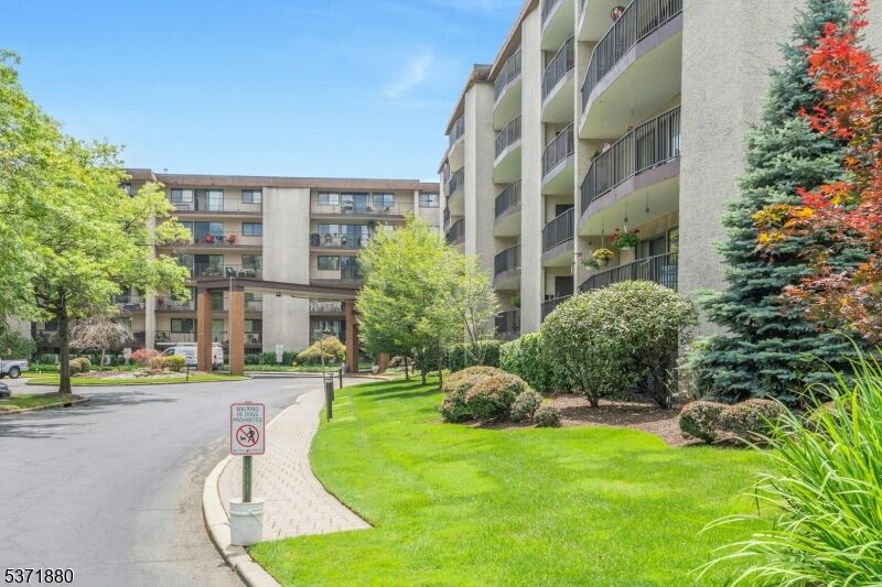 Property Photo: 521 Piermont Ave 225 NJ 07675